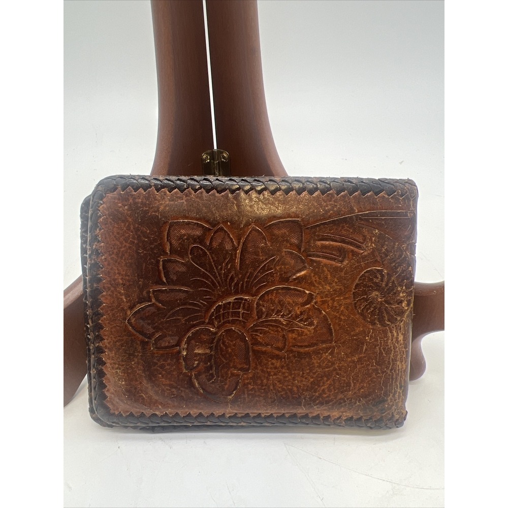 Vintage Brown‎ Leather Wallet flower design